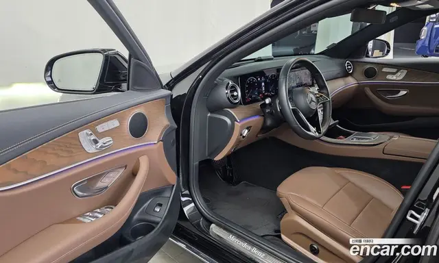 Mercedes-Benz E-Class 2021 2.0 автомат (гидро), миниатюра 10 Mercedes-Benz E-Class 2021 2.0 автомат (гидро), миниатюра 10