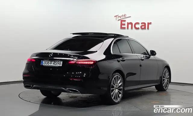 Mercedes-Benz E-Class 2021 2.0 автомат (гидро), миниатюра 2 Mercedes-Benz E-Class 2021 2.0 автомат (гидро), миниатюра 2
