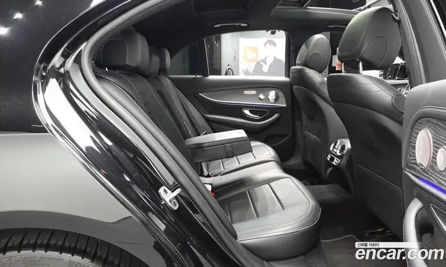 Mercedes-Benz E-Class 2021 2.0 автомат (гидро), миниатюра 11 Mercedes-Benz E-Class 2021 2.0 автомат (гидро), миниатюра 11