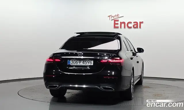 Mercedes-Benz E-Class 2021 2.0 автомат (гидро), миниатюра 4 Mercedes-Benz E-Class 2021 2.0 автомат (гидро), миниатюра 4