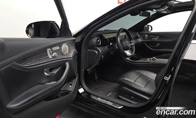 Mercedes-Benz E-Class 2021 2.0 автомат (гидро), миниатюра 10 Mercedes-Benz E-Class 2021 2.0 автомат (гидро), миниатюра 10