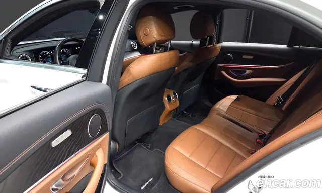 Mercedes-Benz E-Class 2021 1.9 автомат (гидро), миниатюра 12