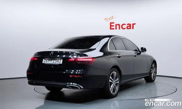 Mercedes-Benz E-Class 2022 2.0 автомат (гидро), миниатюра 2 Mercedes-Benz E-Class 2022 2.0 автомат (гидро), миниатюра 2