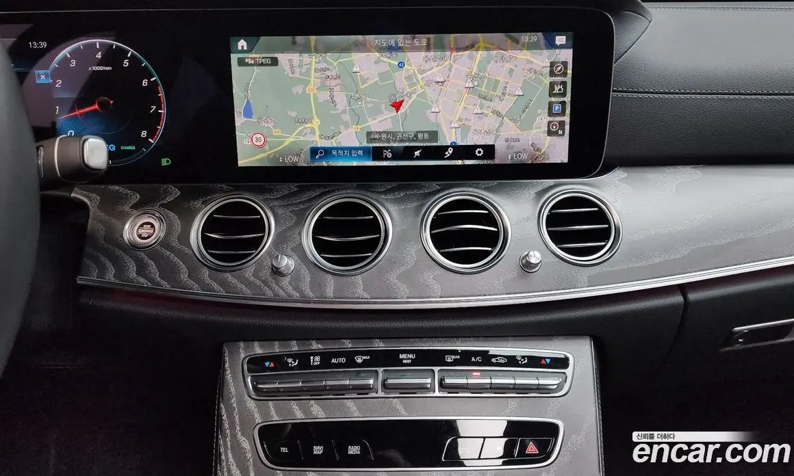 Mercedes-Benz E-Class 2022 2.0 автомат (гидро), фото 12 Mercedes-Benz E-Class 2022 2.0 автомат (гидро), фото 12
