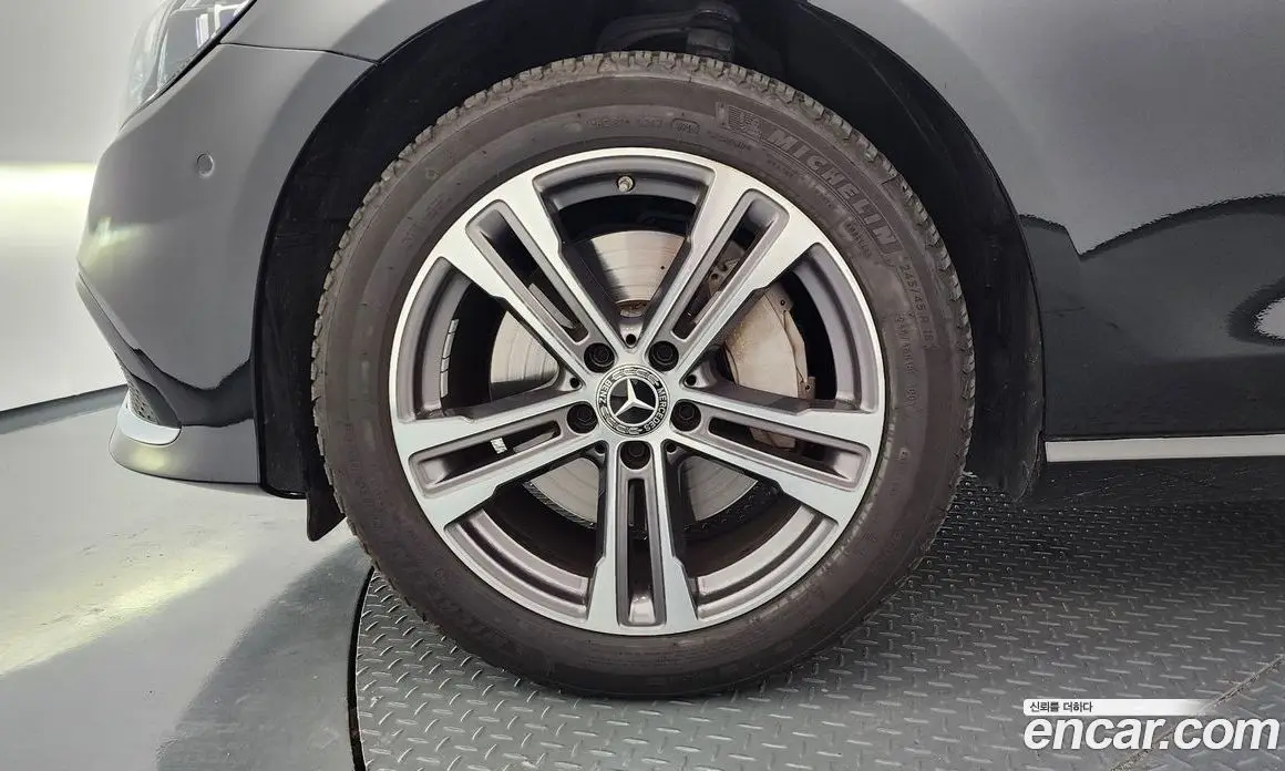 Mercedes-Benz E-Class 2022 2.0 автомат (гидро), фото 5 Mercedes-Benz E-Class 2022 2.0 автомат (гидро), фото 5
