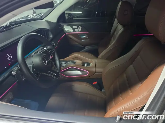 Mercedes-Benz GLE-Class 2024 3.0 автомат (гидро), миниатюра 3