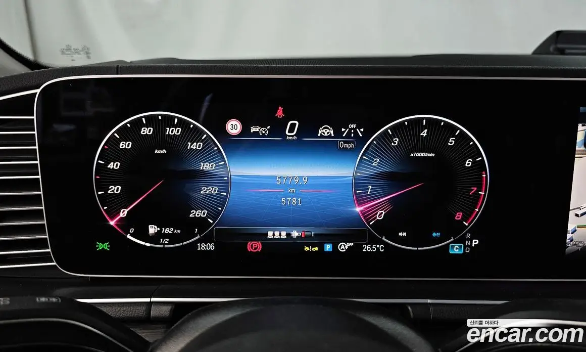 Mercedes-Benz GLE-Class 2025 3.0 автомат (гидро), фото 11