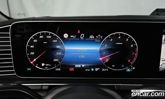 Mercedes-Benz GLE-Class 2025 3.0 автомат (гидро), миниатюра 11