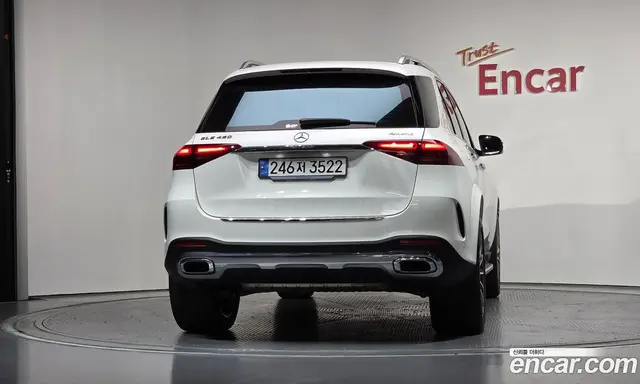 Mercedes-Benz GLE-Class 2025 3.0 автомат (гидро), миниатюра 4