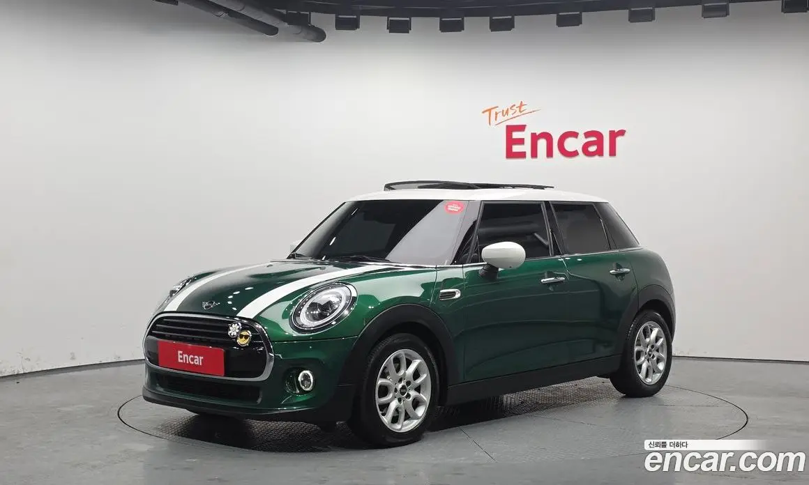 Mini Cooper 2020 1.5 автомат (гидро), фото 1 Mini Cooper 2020 1.5 автомат (гидро), фото 1