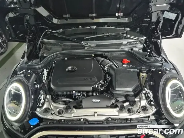 Mini Cooper 2025 2.0 автомат (гидро), миниатюра 6