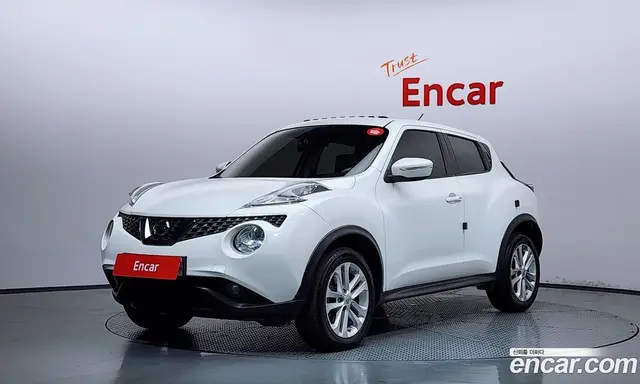 Nissan Juke 2015 1.6 автомат (гидро), миниатюра 1