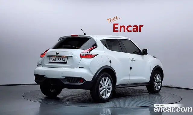 Nissan Juke 2015 1.6 автомат (гидро), миниатюра 2