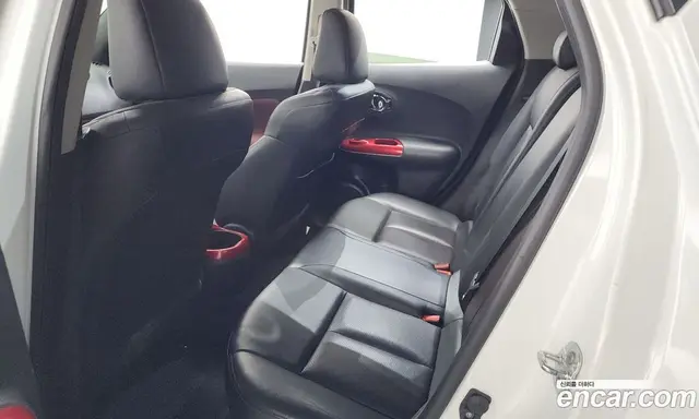 Nissan Juke 2015 1.6 автомат (гидро), миниатюра 11