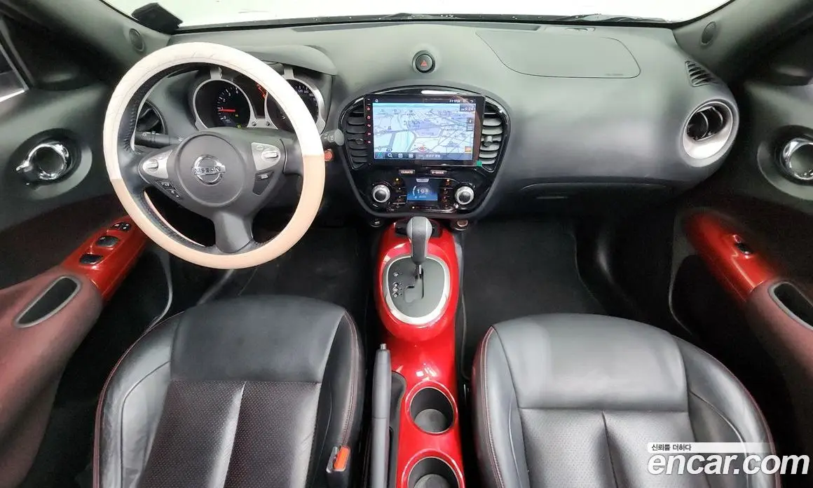 Nissan Juke 2015 1.6 автомат (гидро), фото 7