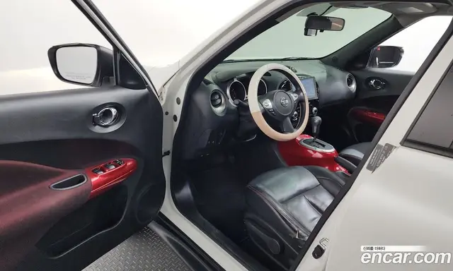 Nissan Juke 2015 1.6 автомат (гидро), миниатюра 10