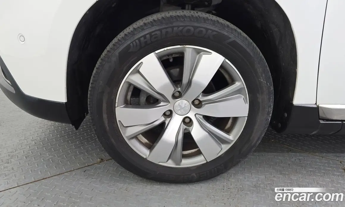 Peugeot 2008 2015 1.6 автомат (гидро), фото 5 Peugeot 2008 2015 1.6 автомат (гидро), фото 5
