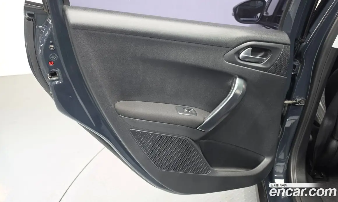 Peugeot 2008 2017 1.6 автомат (гидро), фото 15 Peugeot 2008 2017 1.6 автомат (гидро), фото 15