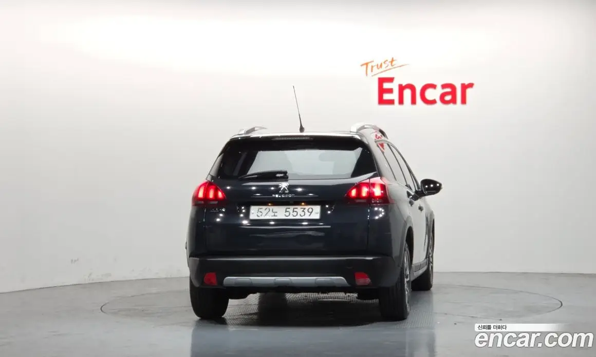 Peugeot 2008 2017 1.6 автомат (гидро), фото 4 Peugeot 2008 2017 1.6 автомат (гидро), фото 4