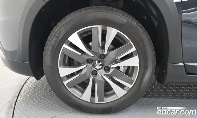 Peugeot 2008 2017 1.6 автомат (гидро), миниатюра 5 Peugeot 2008 2017 1.6 автомат (гидро), миниатюра 5