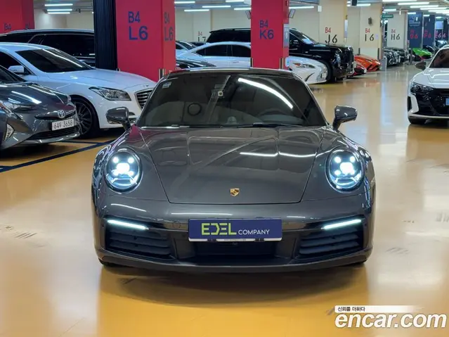 Porsche 911 2020 3.0 автомат (гидро), миниатюра 2