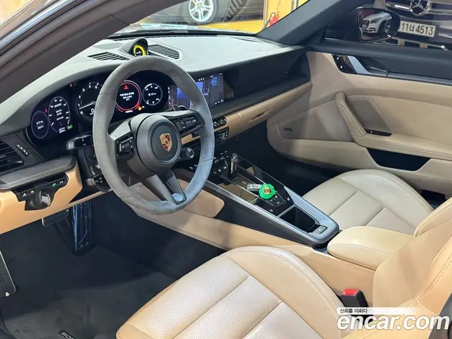 Porsche 911 2020 3.0 автомат (гидро), миниатюра 9