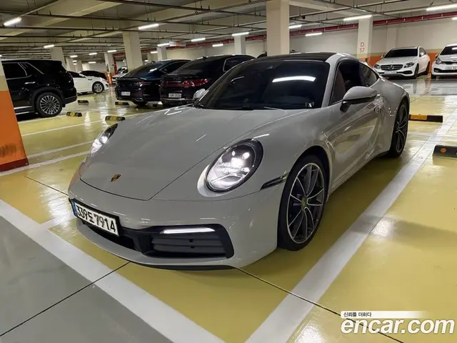 Porsche 911 2020 3.0 автомат (гидро), миниатюра 2