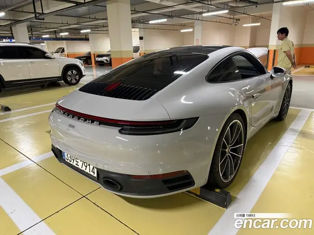 Porsche 911 2020 3.0 автомат (гидро), миниатюра 4