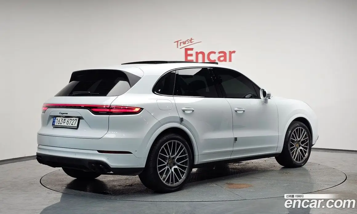 Porsche Cayenne 2022 3.0 автомат (гидро), фото 1 Porsche Cayenne 2022 3.0 автомат (гидро), фото 1