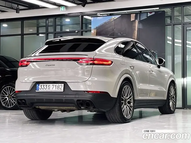 Porsche Cayenne 2022 3.0 автомат (гидро), миниатюра 2