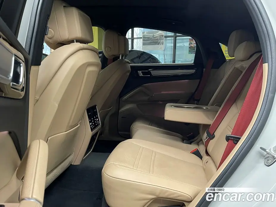 Porsche Cayenne 2022 3.0 автомат (гидро), фото 12