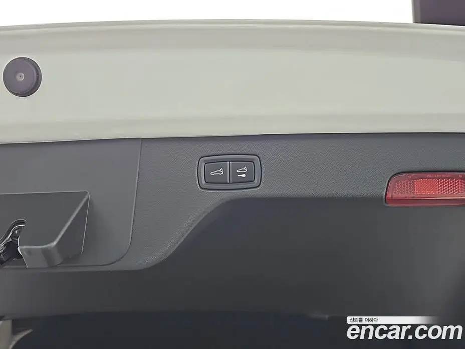 Porsche Macan 2025 0.2 автомат (гидро), фото 20 Porsche Macan 2025 0.2 автомат (гидро), фото 20