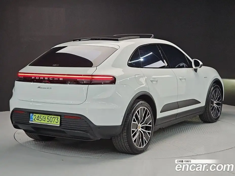 Porsche Macan 2025 0.2 автомат (гидро), фото 4 Porsche Macan 2025 0.2 автомат (гидро), фото 4