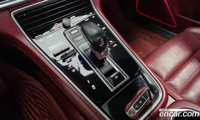Porsche Panamera 2018 3.0 автомат (гидро), миниатюра 9 Porsche Panamera 2018 3.0 автомат (гидро), миниатюра 9