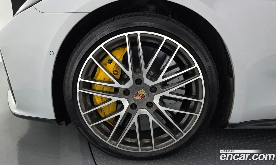 Porsche Panamera 2025 4.0 автомат (гидро), фото 5