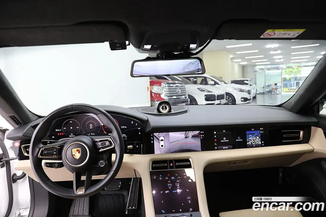 Porsche Taycan 2021 0.1 автомат (гидро), фото 9