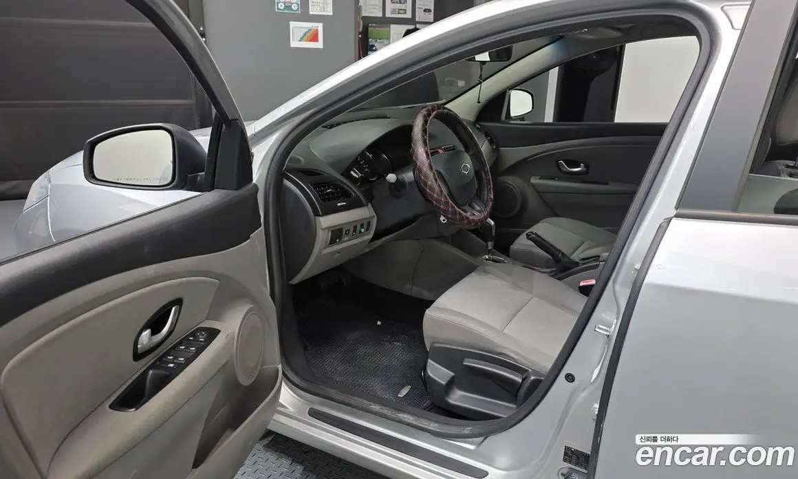 Renault (Samsung) SM3 2009 1.6 автомат (гидро), фото 10 Renault (Samsung) SM3 2009 1.6 автомат (гидро), фото 10