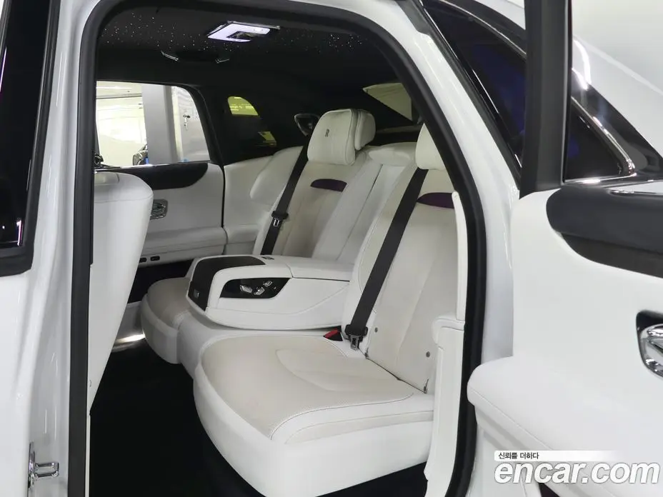Rolls-Royce Ghost 2021 6.7 автомат (гидро), фото 12