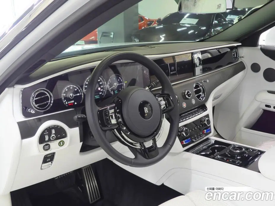 Rolls-Royce Ghost 2021 6.7 автомат (гидро), фото 4