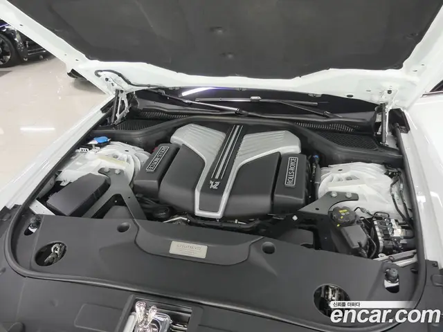 Rolls-Royce Ghost 2021 6.7 автомат (гидро), миниатюра 5