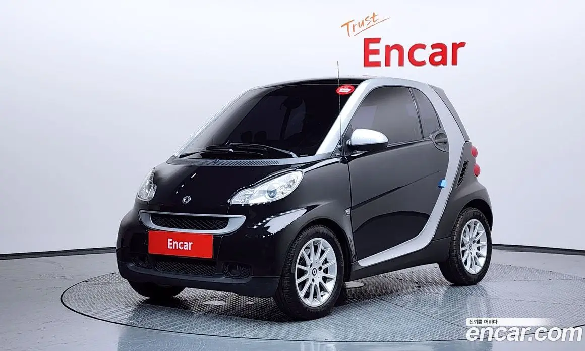 Smart Fortwo 2010 1.0 автомат (гидро), фото 1 Smart Fortwo 2010 1.0 автомат (гидро), фото 1