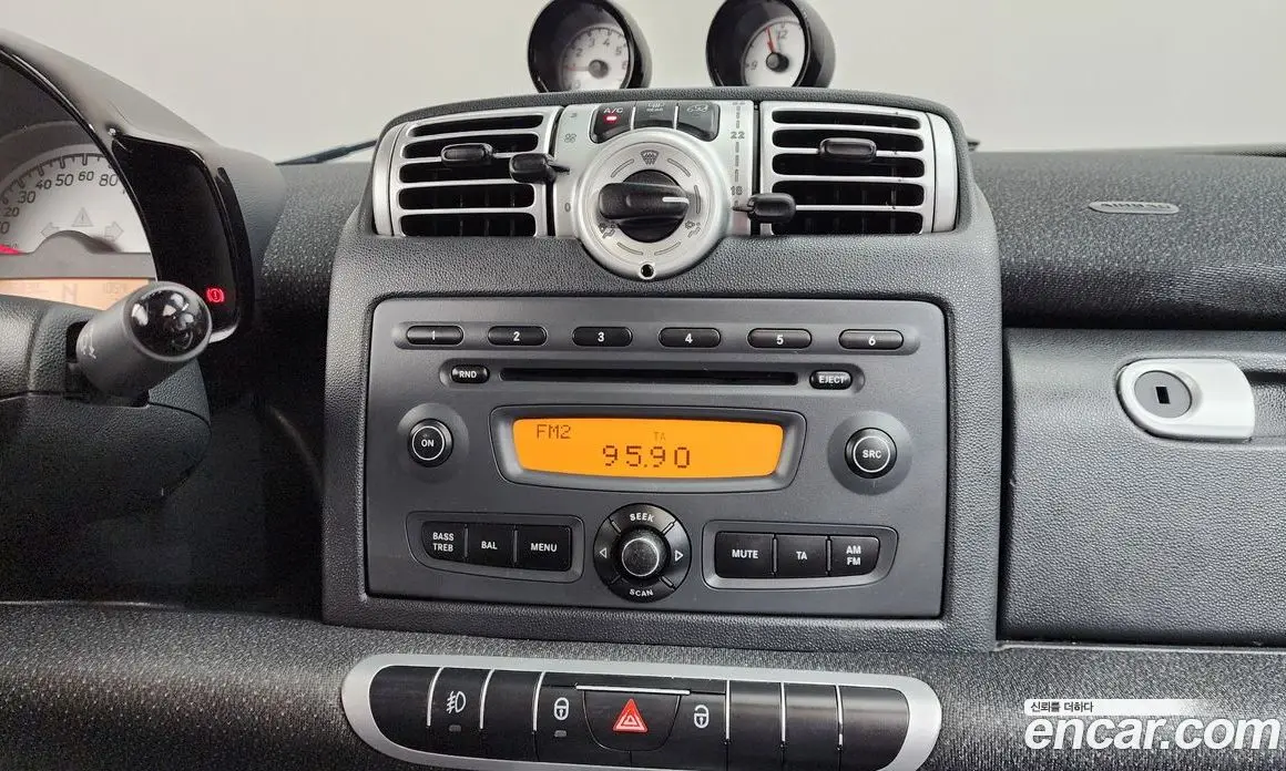 Smart Fortwo 2010 1.0 автомат (гидро), фото 11 Smart Fortwo 2010 1.0 автомат (гидро), фото 11