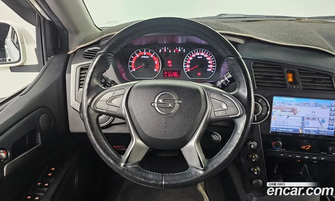 SsangYong Korando 2015 2.0 автомат (гидро), фото 13 SsangYong Korando 2015 2.0 автомат (гидро), фото 13