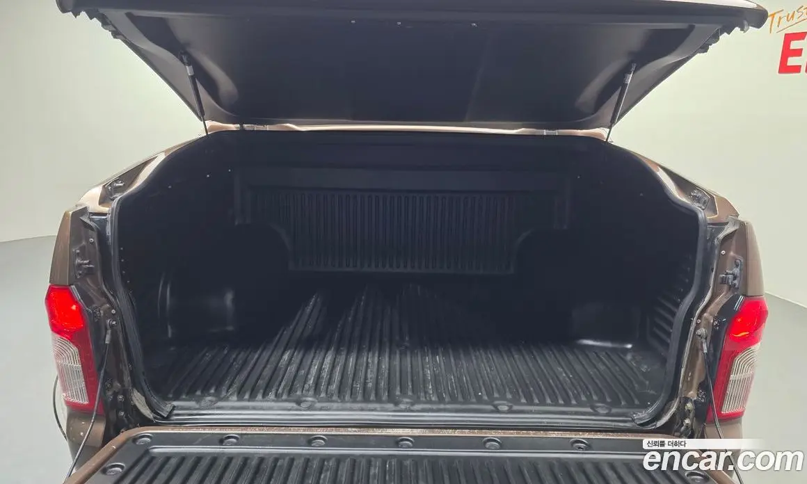 SsangYong Korando 2017 2.2 автомат (гидро), фото 20