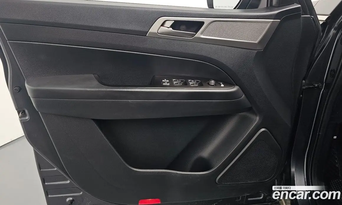 SsangYong Rexton 2018 2.2 автомат (гидро), фото 14