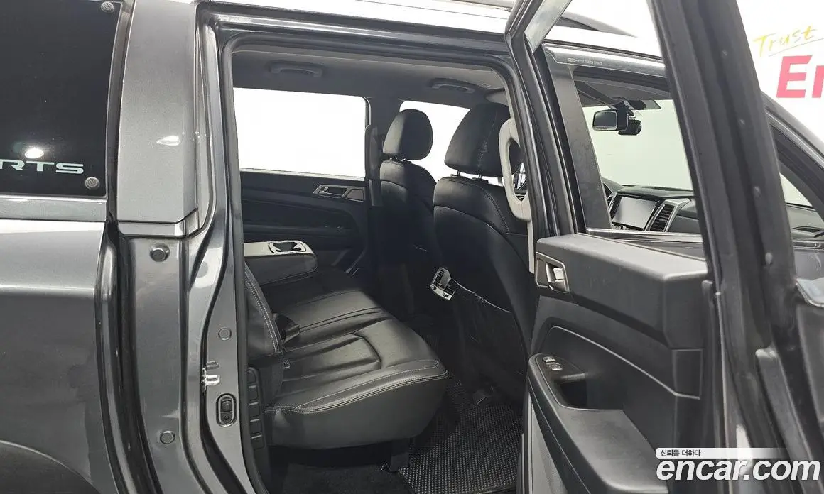 SsangYong Rexton 2018 2.2 автомат (гидро), фото 16