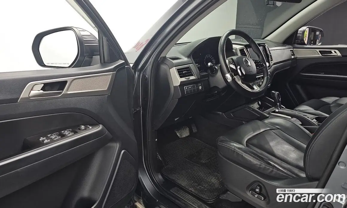 SsangYong Rexton 2018 2.2 автомат (гидро), фото 17