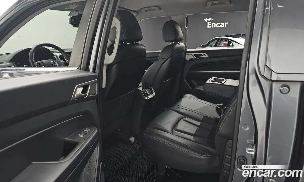 SsangYong Rexton 2018 2.2 автомат (гидро), фото 18