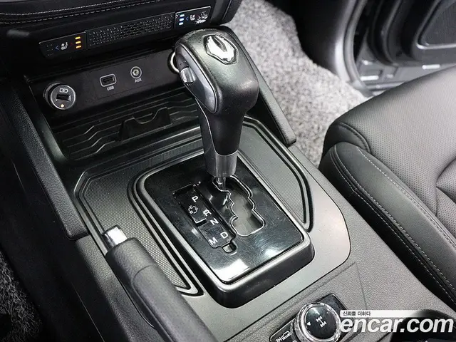SsangYong Rexton 2020 2.2 автомат (гидро), миниатюра 12