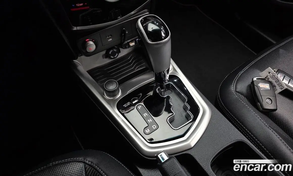 SsangYong TIBOLI 2015 1.6 автомат (гидро), фото 12